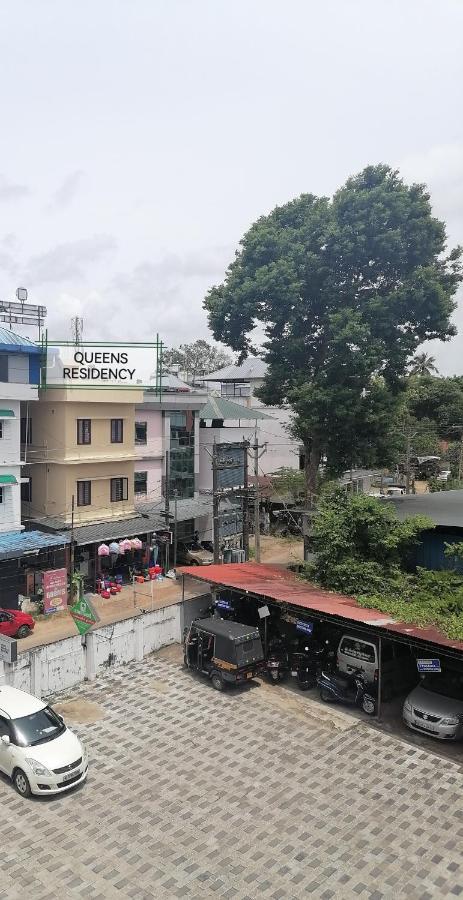 Queens Residency Thrissur Extérieur photo
