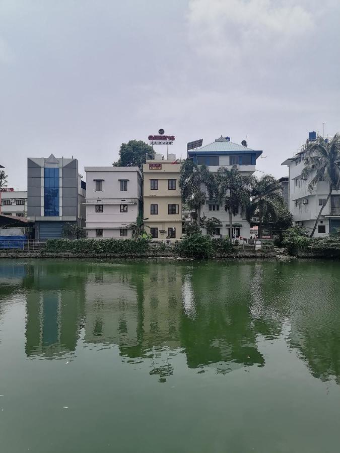 Queens Residency Thrissur Extérieur photo